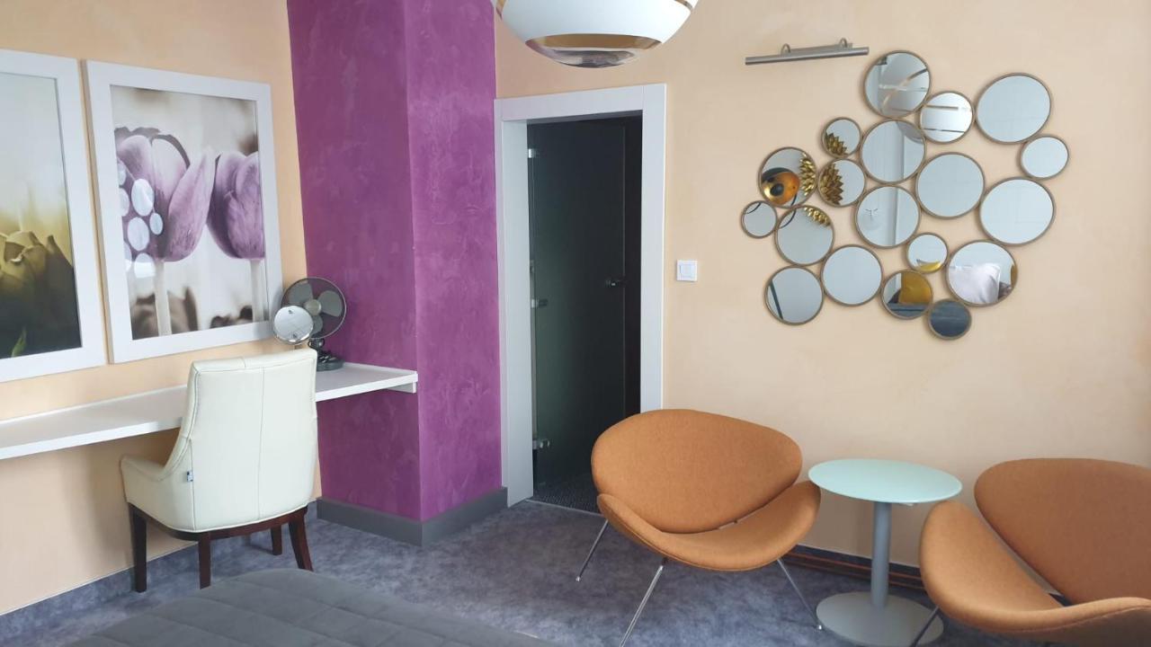 Kvetinovy Apartman A3B V Chomutove Exterior foto